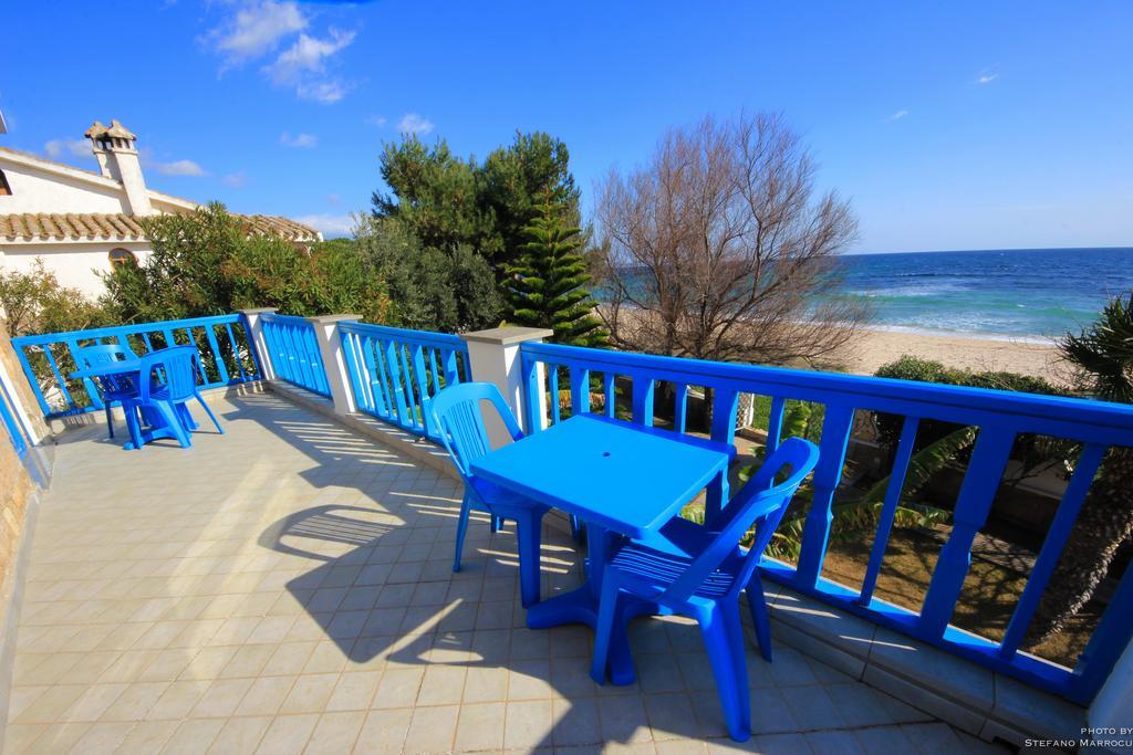 La Casa Sulla Spiaggia Флумини-ди-Кварту Номер фото