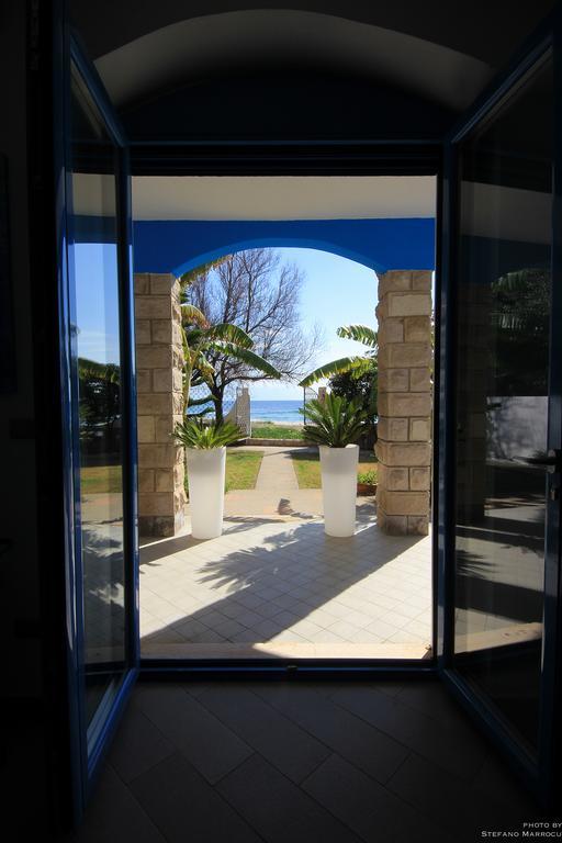 La Casa Sulla Spiaggia Флумини-ди-Кварту Экстерьер фото