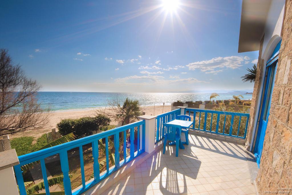 La Casa Sulla Spiaggia Флумини-ди-Кварту Экстерьер фото